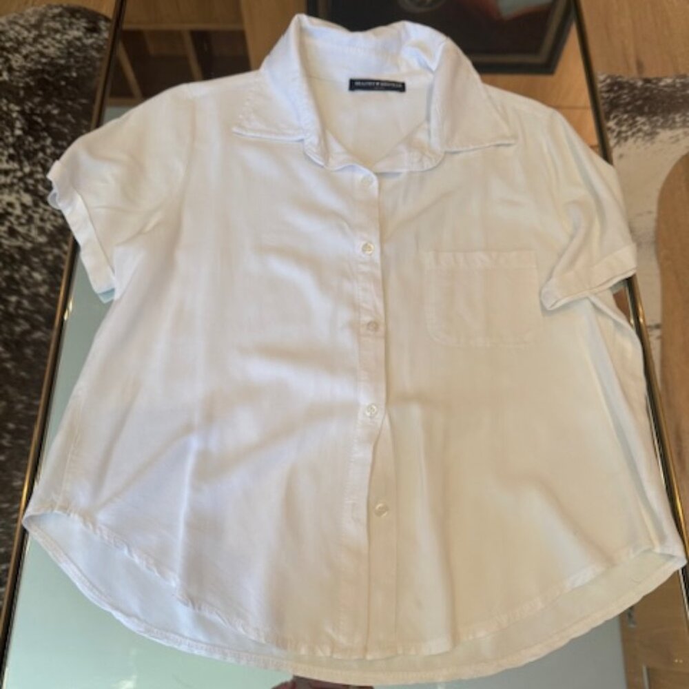 Brandy Melville Boxy White Button Up Short Sleeve Shirt - One Size